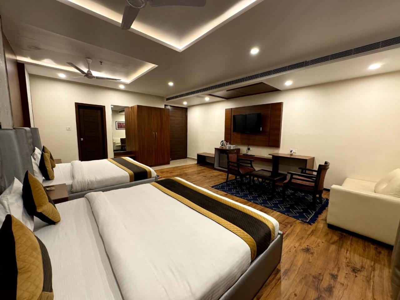 Hotel River Rhythm Assi Ghat Varanasi Exteriör bild