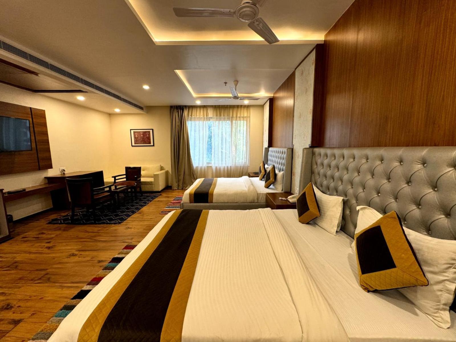 Hotel River Rhythm Assi Ghat Varanasi Exteriör bild