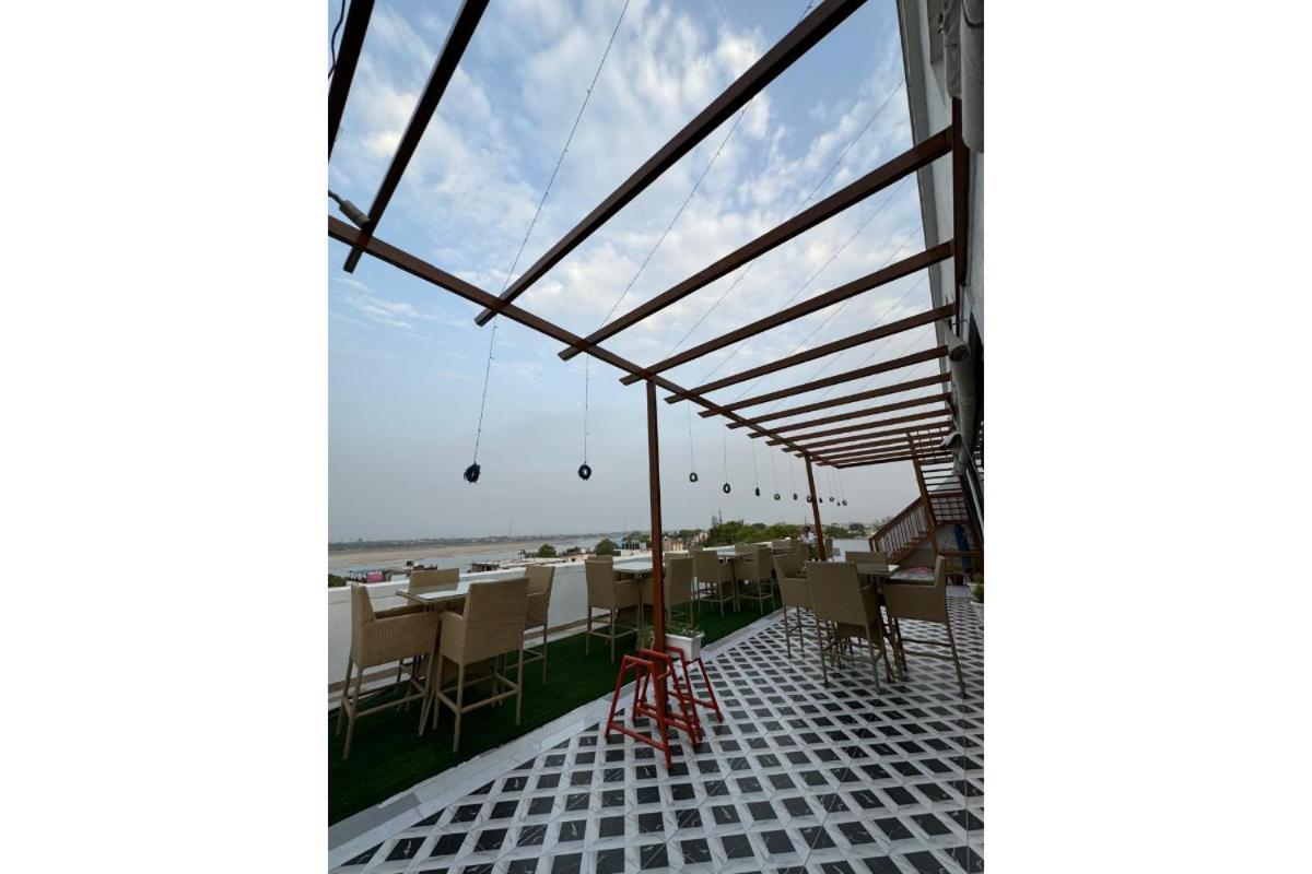 Hotel River Rhythm Assi Ghat Varanasi Exteriör bild