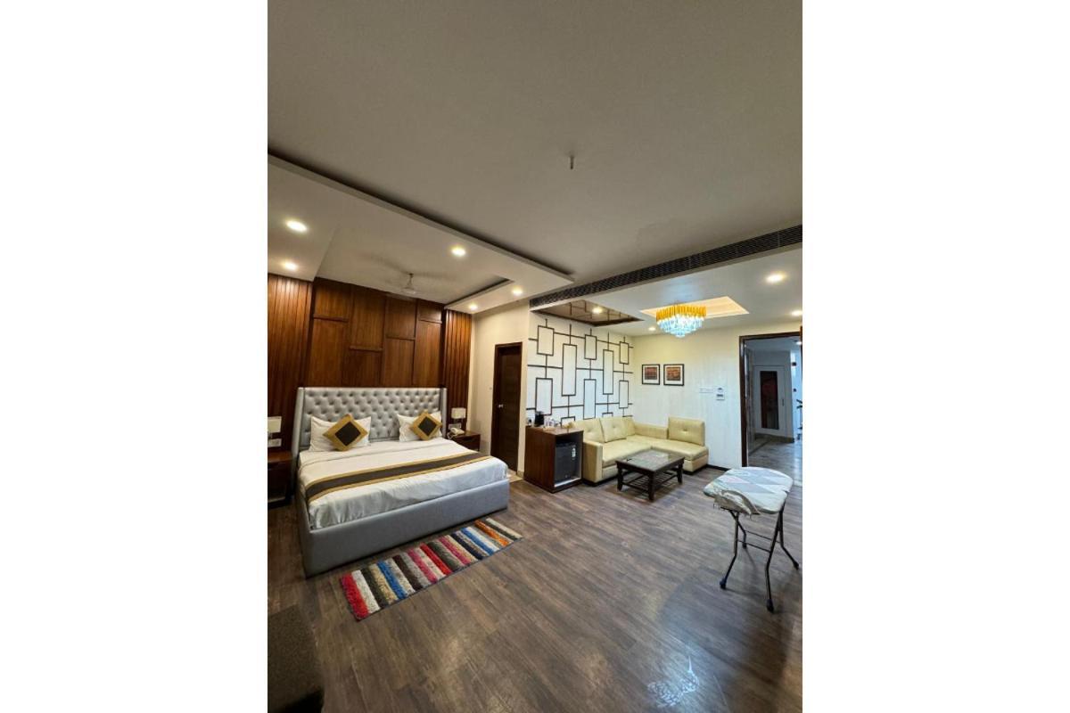 Hotel River Rhythm Assi Ghat Varanasi Exteriör bild